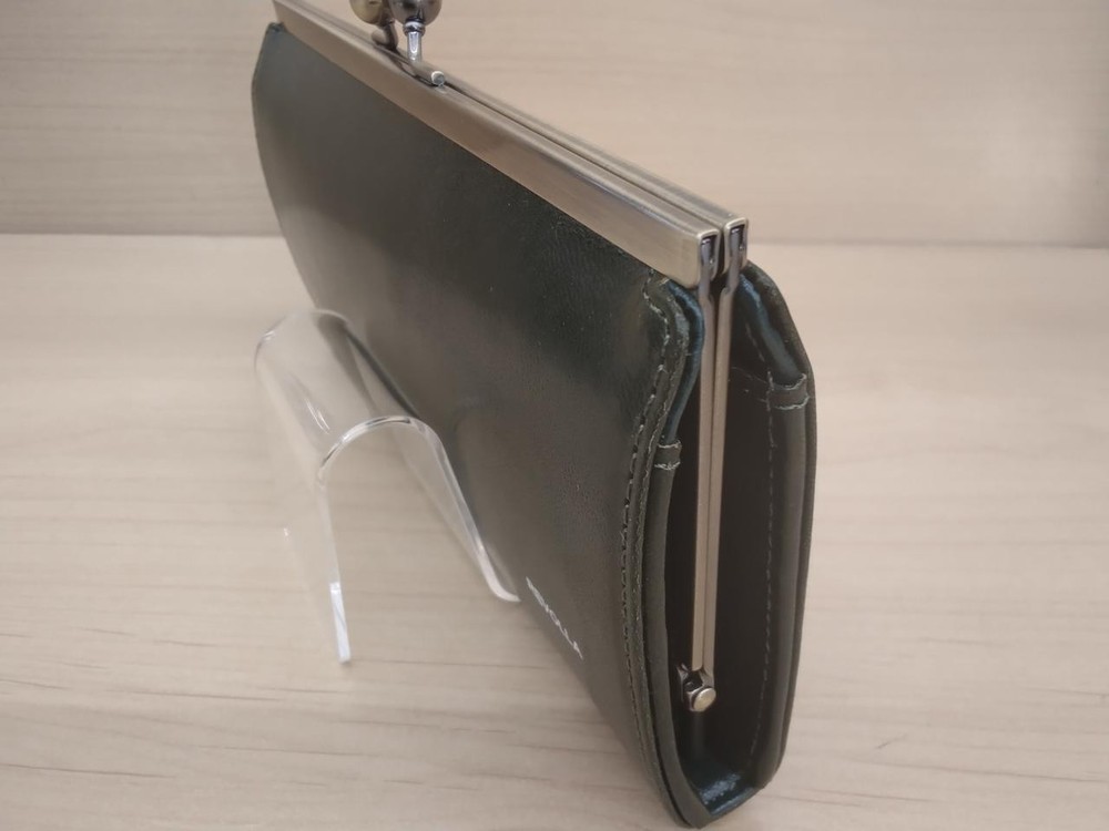 Revolla Green Clasp Long Wallet