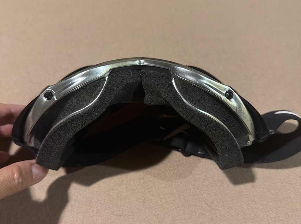 EXCELLENT CONDITION-CP Lumumba Ski Goggles Silver Frame