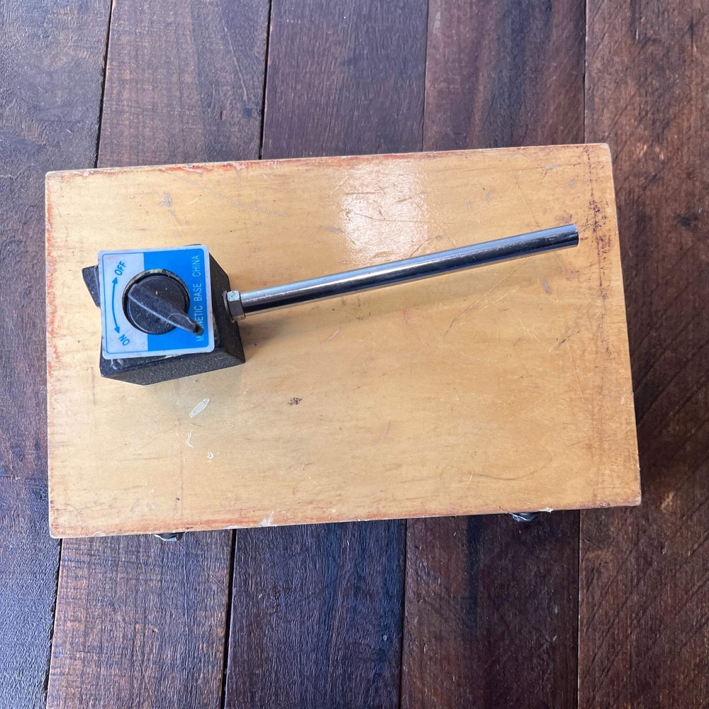 Cen-Tech 5645 Multi-Position Magnetic Base Dial Indicator Set With Case