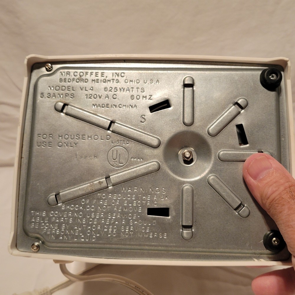 Mr Coffee Model VL-4 White 4 Cup Automatic Drip Coffee Maker / Brewer ~ Works