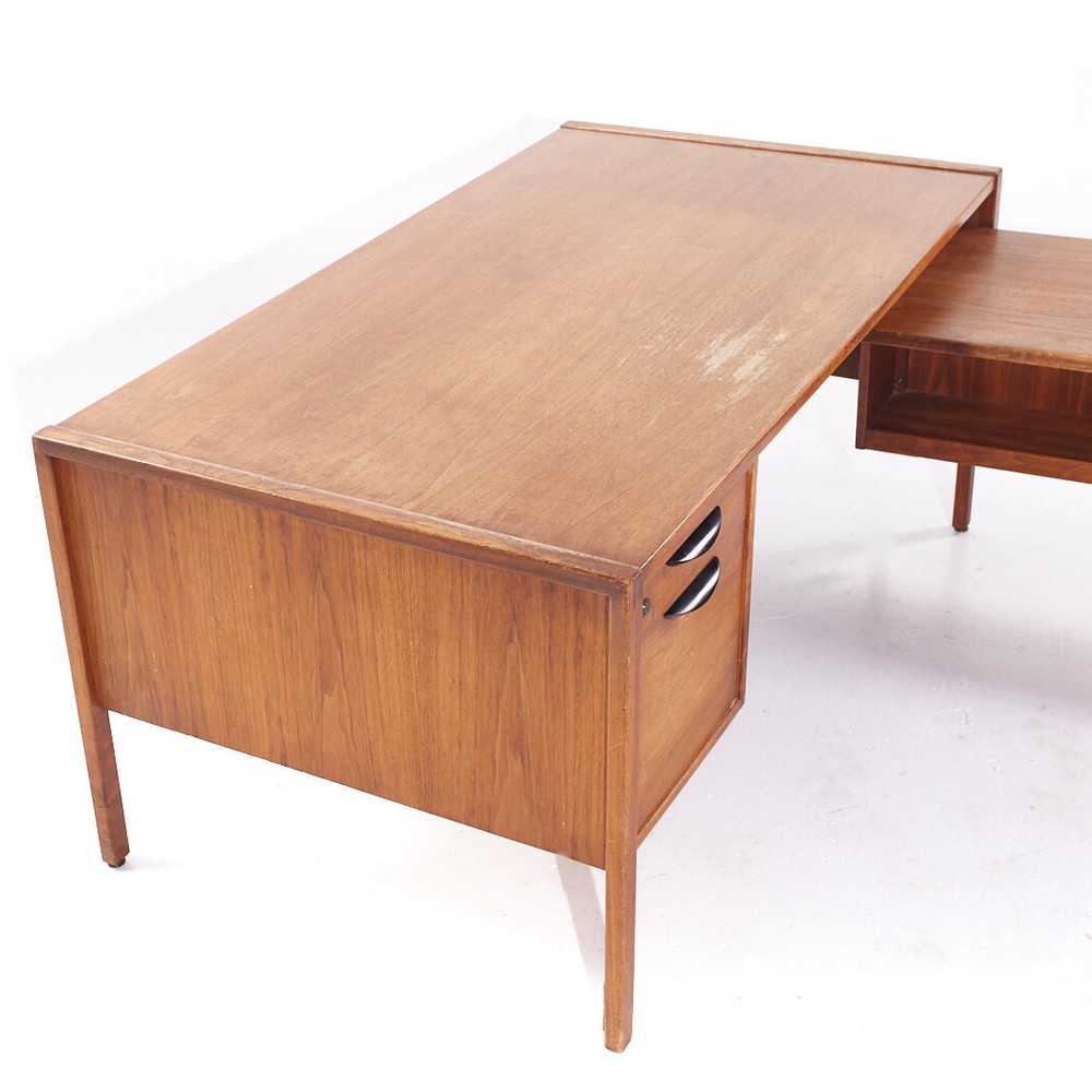 Jens Risom Mid Century Walnut Corner Desk
