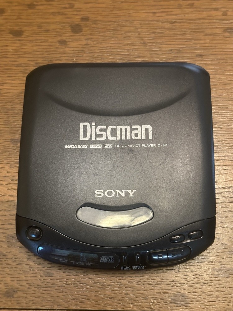 Sony Discman D-141 Portable Compact CD Player