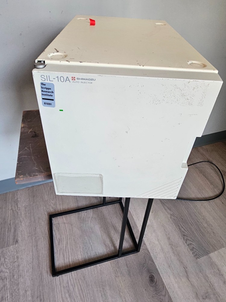 Shimadzu SIL-10A  Auto Sampler   autosampler autoinjector SIL10A HPLC LC