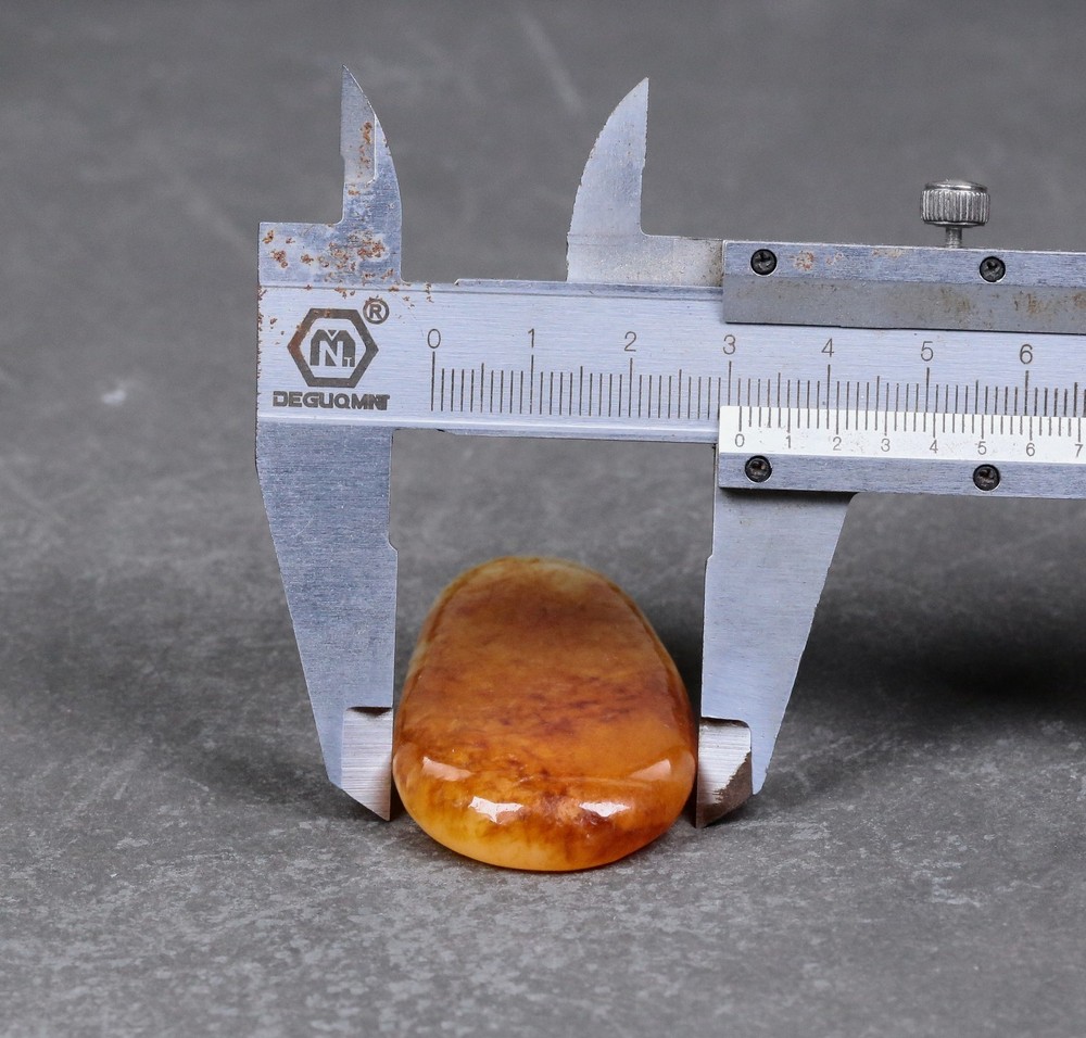 Certified 100% Hetian jade(Nephrite) Raw stone 和田玉聚黄皮籽料原石 41G