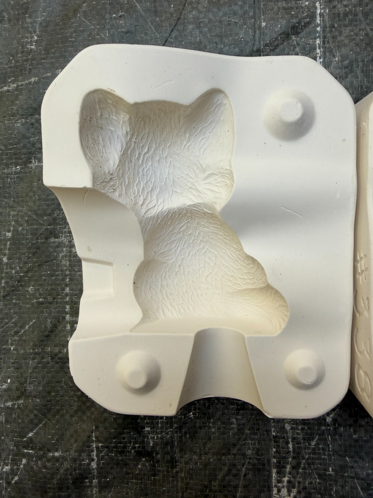 VINTAGE RIVERVIEW CERAMIC MOLD #338 FOX