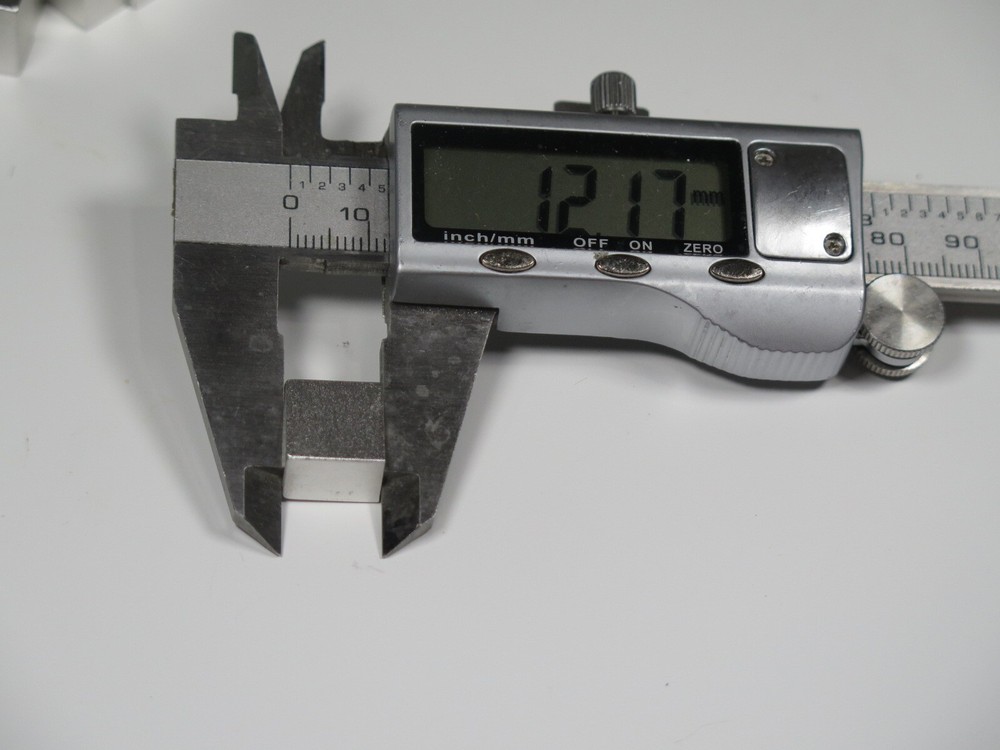 1 piece Marantz 4400 Push Button Square Knobs Short Version