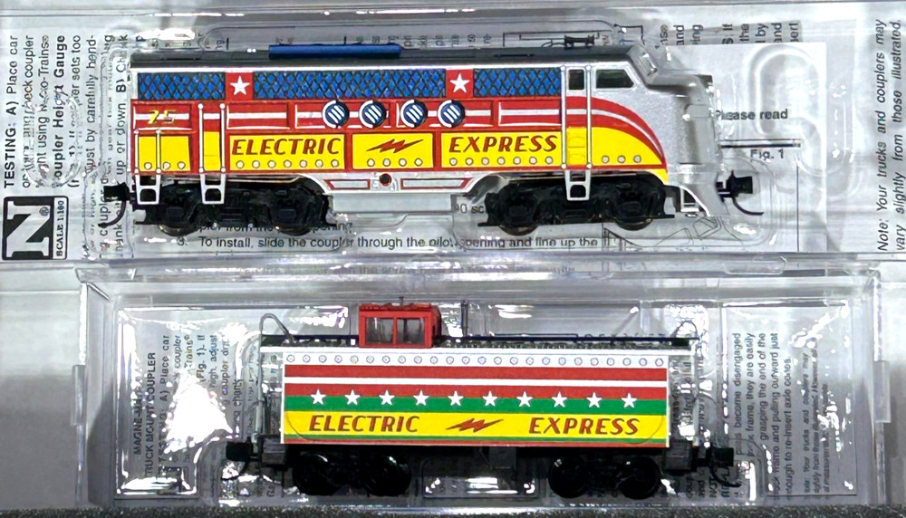 MICRO-TRAINS N SCALE ROBOT CHRISTMAS TRAIN SET 99321386