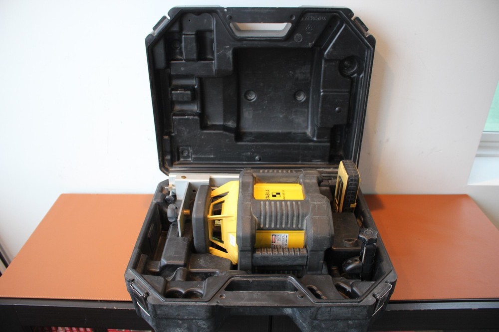 Stabila LAR 250 (05610) Interior/Exterior Rotating Laser with Slope Basic Kit