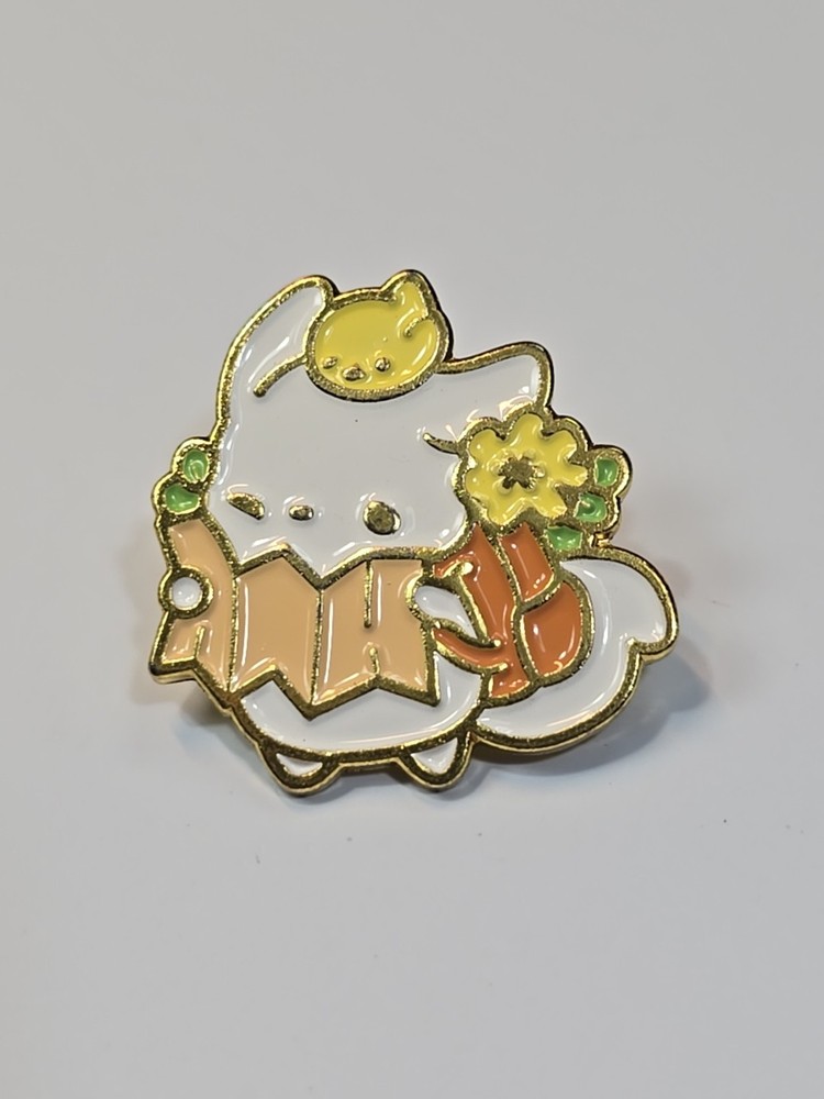 White Cat With Map Lapel Pin