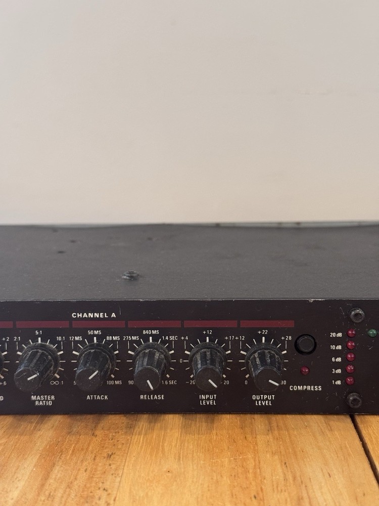 Audio Logic MT66 Stereo Compressor Limiter
