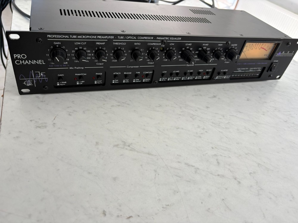 ART Pro Channel DJ Mixer Table