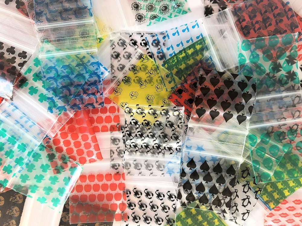 100   2" x 2" Apple Baggies 2020   10+ assorted designs mini dime bags