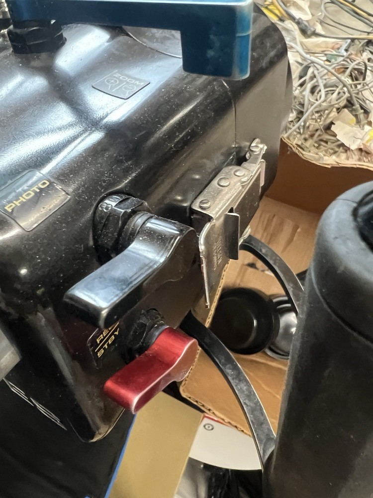 GATES UNDERWATER HOUSING UNTESTED