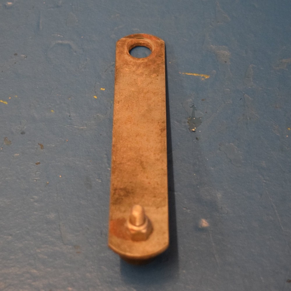 PACCAR DIESEL ENGINE BRACKET SUPPORT 15027AA / K028-2488-10E - 50392