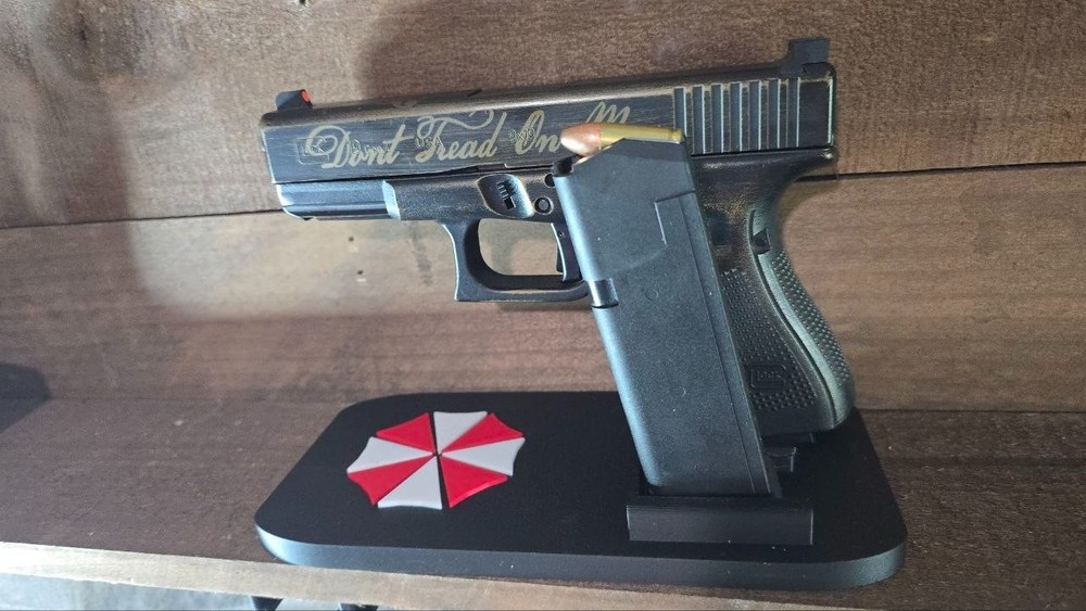 Umbrella Glock Display Stand - Glock 17/19