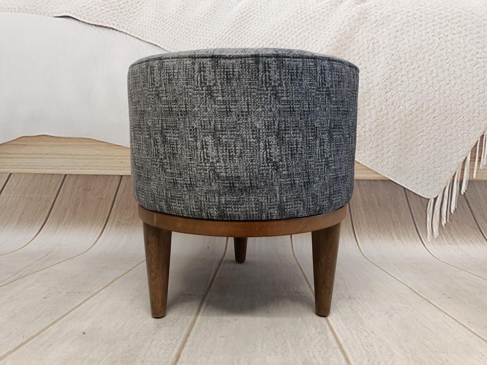 Round Ottoman Bench Handmade Tufted Foam Fill Polyester Fabric Gray