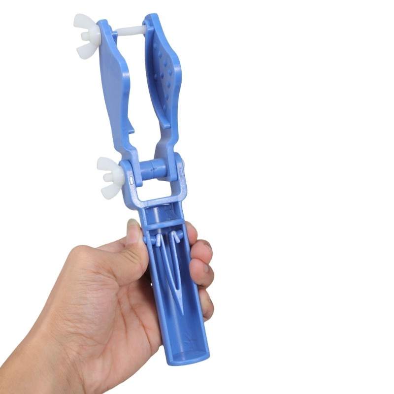 Adjustable Pool Poles Attachment for Chlorine Tablets Includes Mounting Hardware