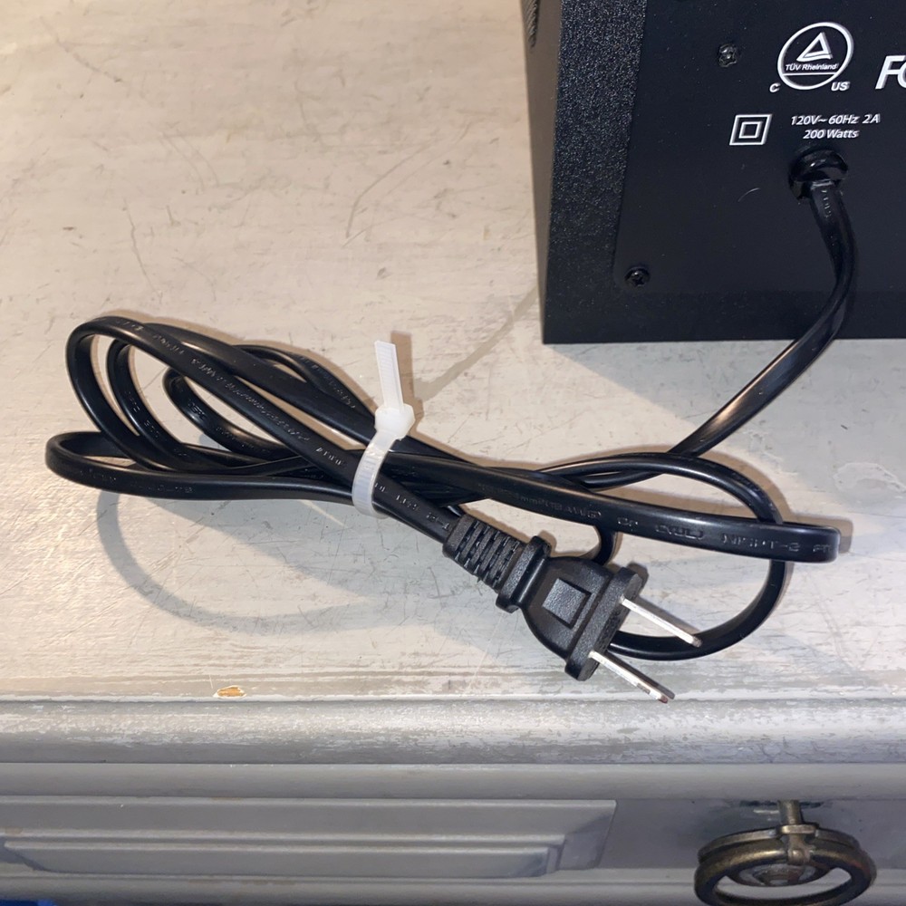 Klipsch Promedia 2.1 THX Computer/Electronics Speaker System