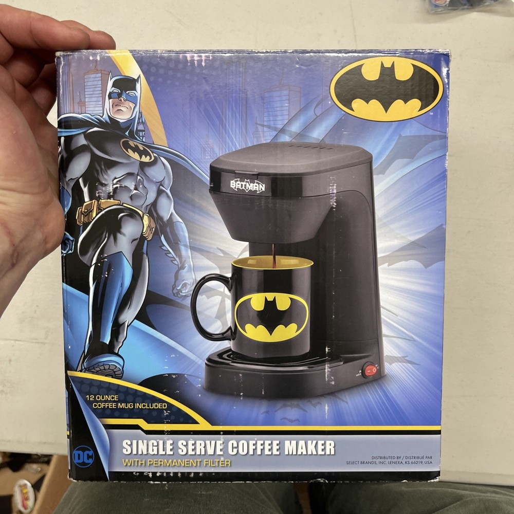 BATMAN Single Serve Coffee Maker w/ 12 Oz Coffee Mug DC Comics NEW