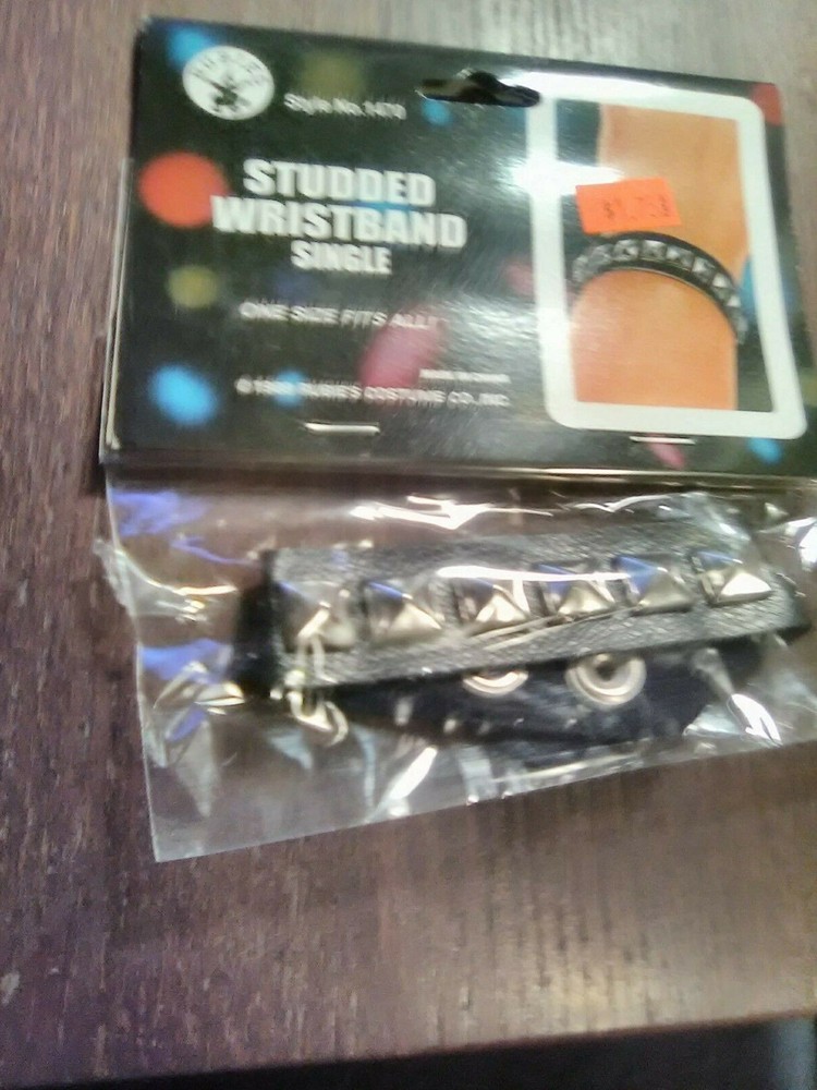 Rubies~Wristband Unisex Single Studded