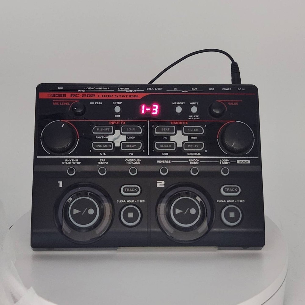 BOSS RC-202 Loop Station Tabletop Multi-Effects Pedal Tested Good Condition