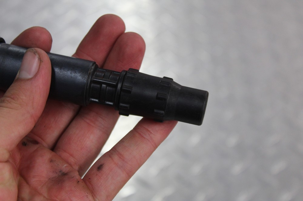 2011 TRIUMPH SPEED TRIPLE IGNITION COIL SPARK PLUG CAP