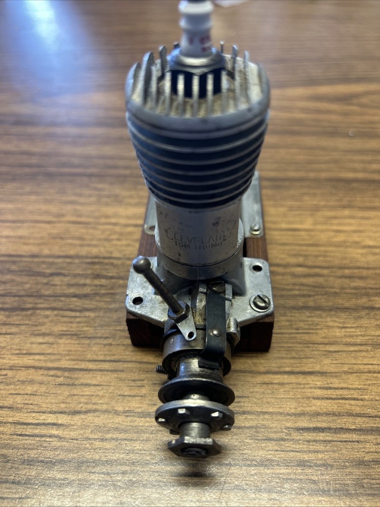 Cleveland Tom Thumb Spark Engine Model Airplane Engine M11