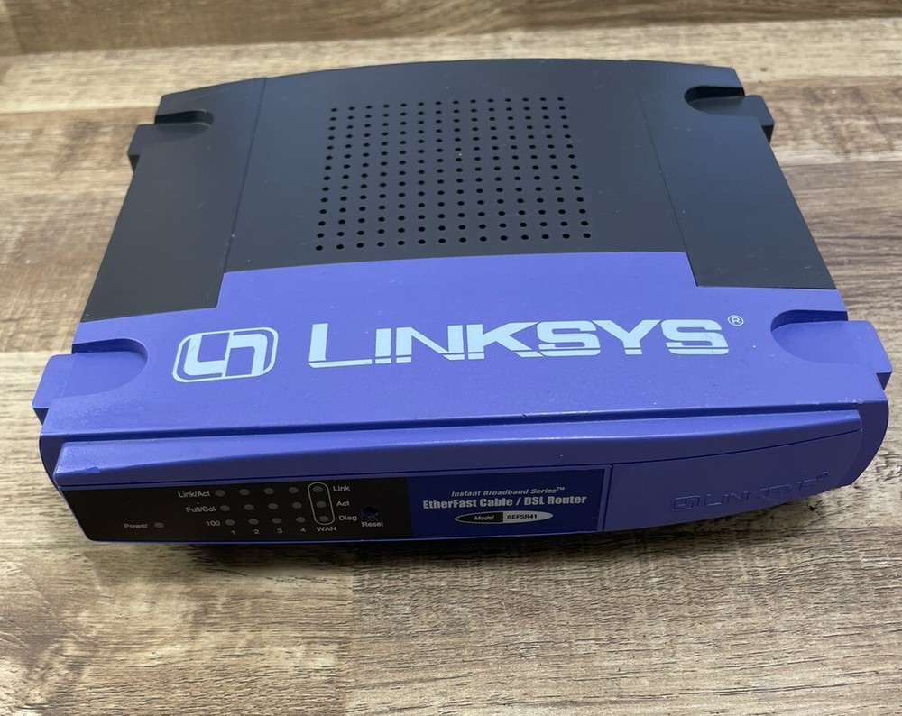 Linksys BEFSR41 4-Port 10/100 Wired Router Base Replacement Only