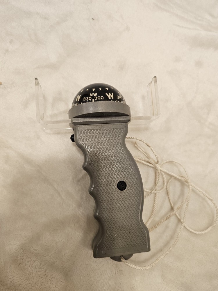 Davis Instruments Hand Bearing Compass With String On The End Illuminated