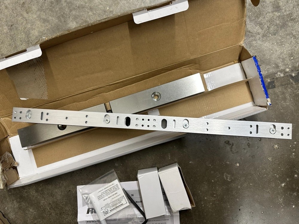 RCI 8371/8372 Surface MiniMag Electromagnetic Lock