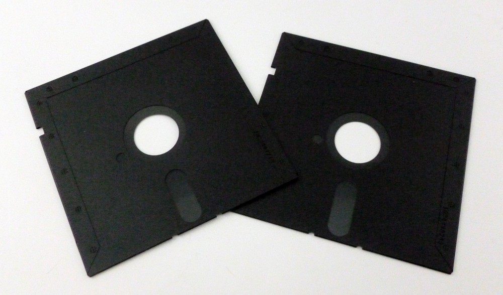 Microsoft Visual Basic (2 Disk Set) 5.25 Floppy (2 Disks) Untested