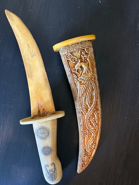 Carved knife / dagger 9" Chinese Dragon's