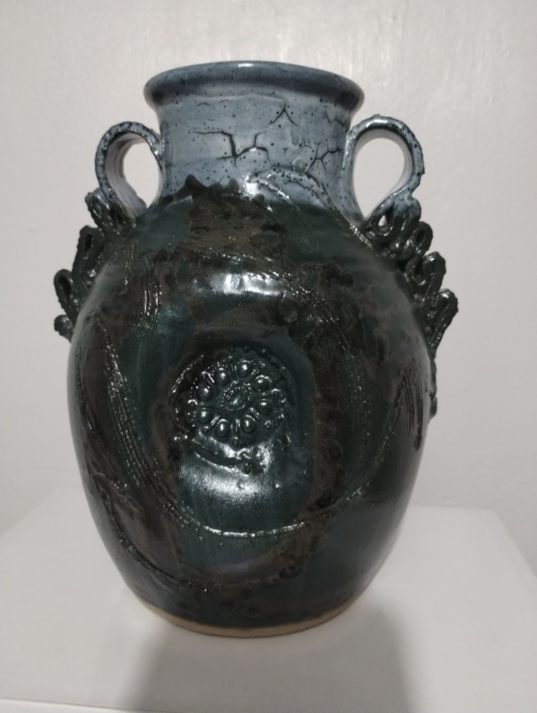 SIGNED - STUDIO POTTERY ART VASE  10"×8"