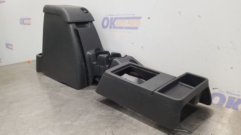 06 JEEP WRANGLER RUBICON TJ CENTER FLOOR CONSOLE BLACK AUTOMATIC SHIFT