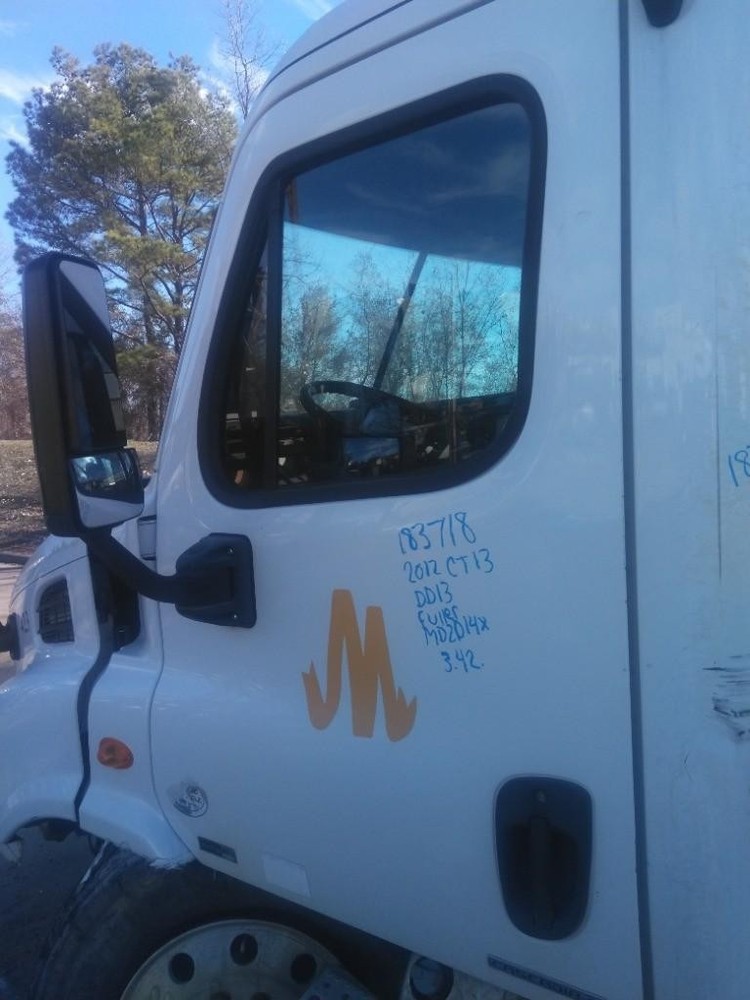 For 2012 FREIGHTLINER CASCADIA 113-125 DOOR ASSEMBLY Left ,  MS