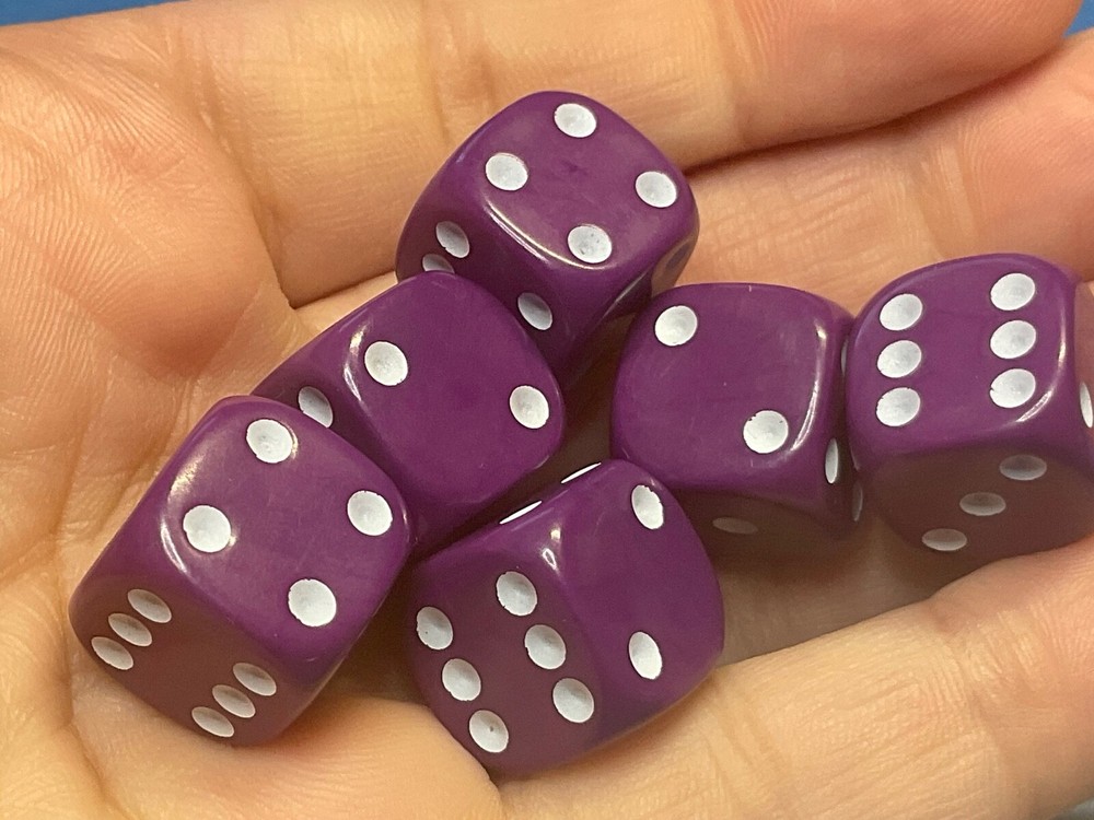 ——6——-PURPLE ROUNDED CORNER DICE ————P—6