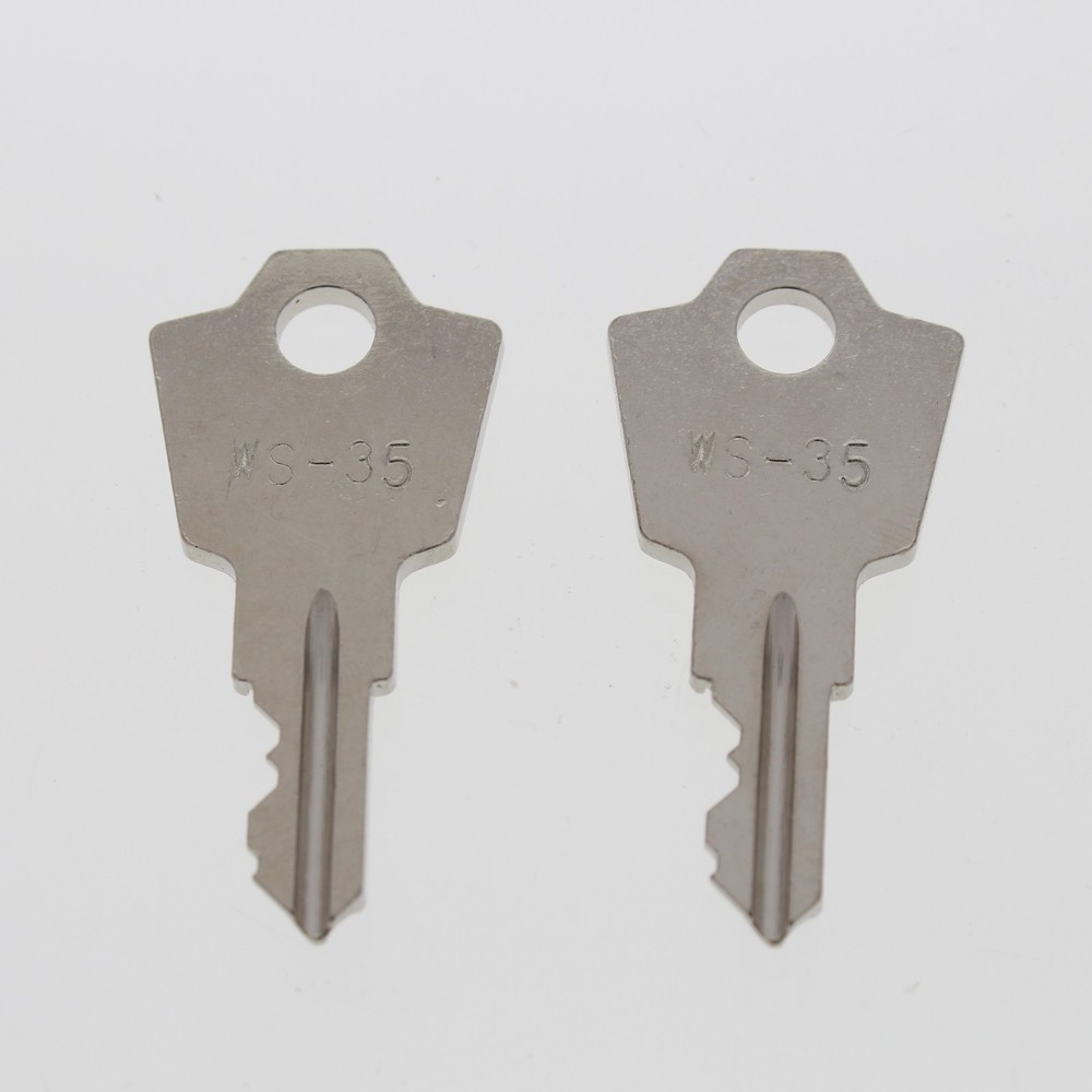 Leviton 2KL Replacement Set with 2 Keys for Key Lock Switch