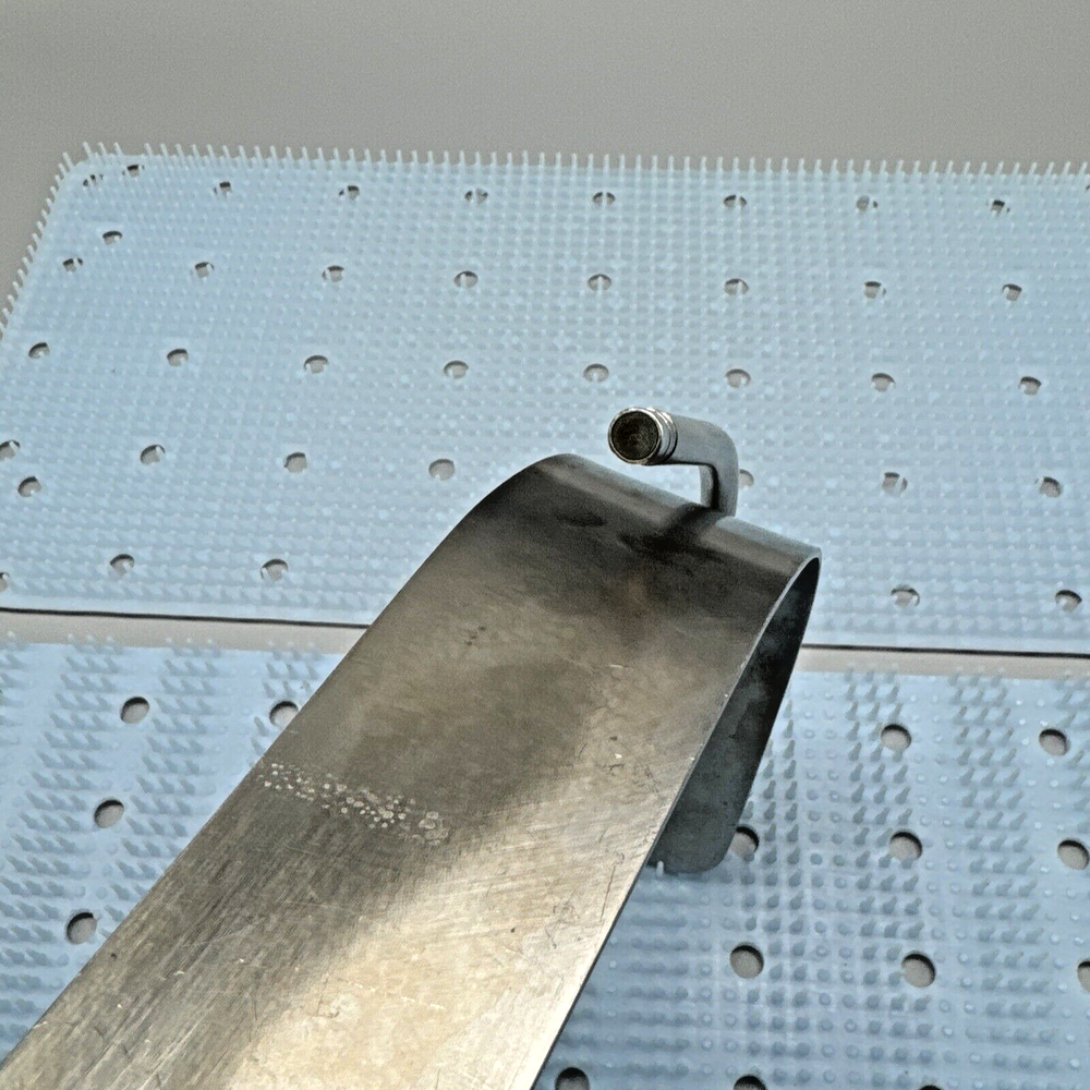 Deaver Retractor, Lighted, 2" Wide with Lamb Handle, Germany Stainless