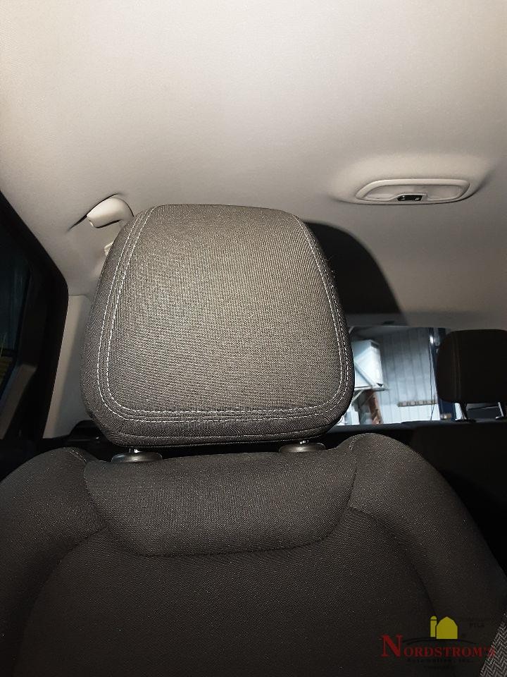 2022 Chevy Trailblazer Passenger Front Headrest Only Black Cloth