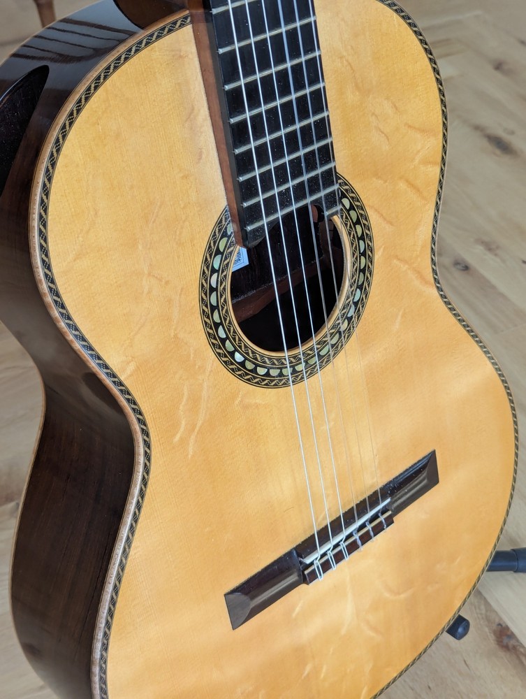 2013 Connor classical guitar Spruce
