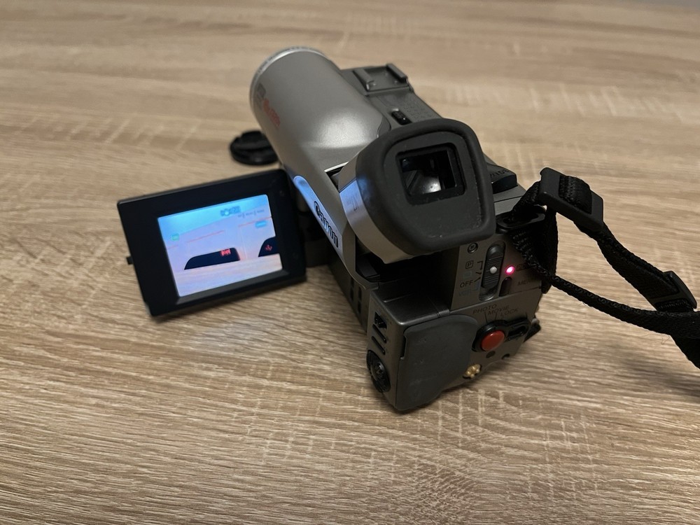 Canon Ultura A Mini DV Camcorder