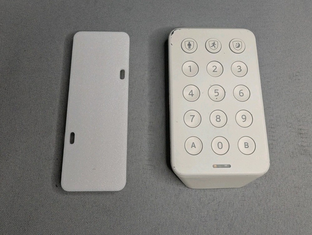 Xfinity XHK1-UE Security Alarm Keypad White Home Security With Replacement Back