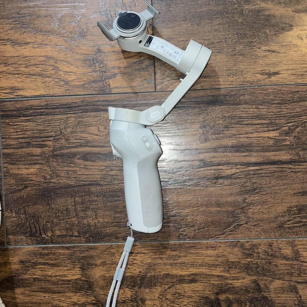 DJI OM 4 SE Smartphone Gray Foldable Gimbal Stabilizer Missing Tripod