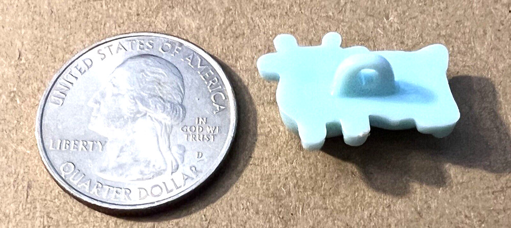 Adorable Light Blue HIPPO HIPPOPOTAMUS Plastic Realistic Button 7/8”