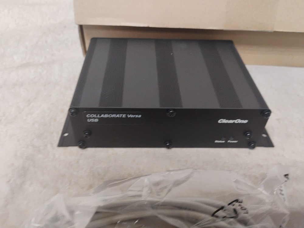 ClearOne 910-3200-305 Collaborate Versa USB