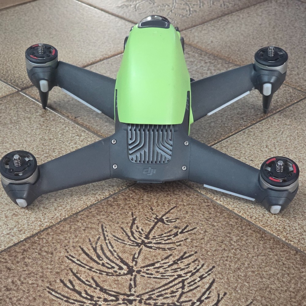Hacked DJI FPV Drone - Unrestricted Altitude - Doesn't Record Video
