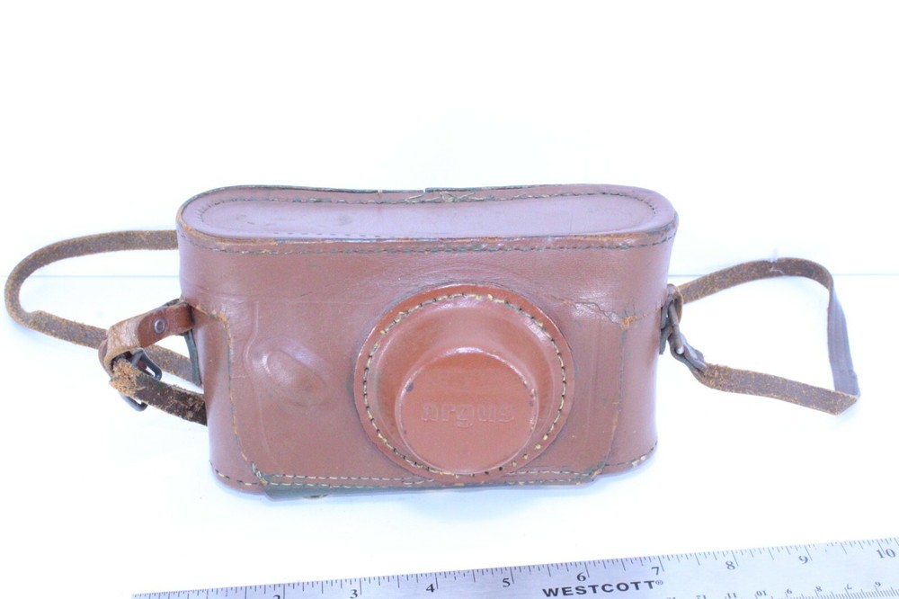 Vintage Argus C3 Brick Rangefinder Camera With Case