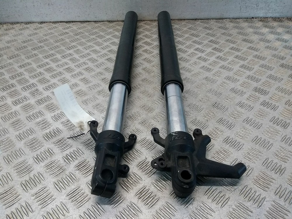 2016 KTM 125 DUKE  FORKS