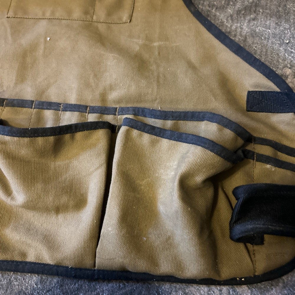 Duluth Trading Firehose Bib Work Apron Brown Carpenter Water Repel Hammer Loop