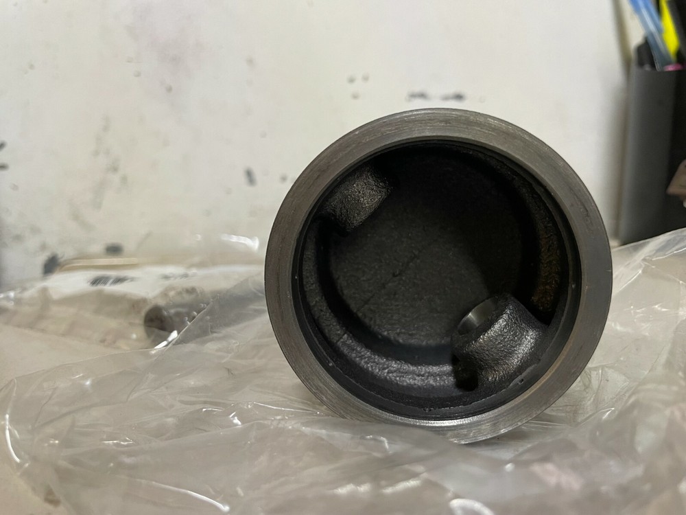 Bendix TF700 .10 Piston/Wrist Pin Kit #289892